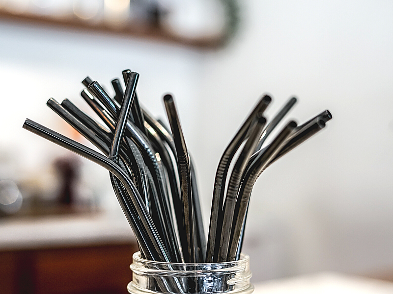 amazon straws, best stainless steel straws, metal straws, where to buy reuseable straws, silicone straws